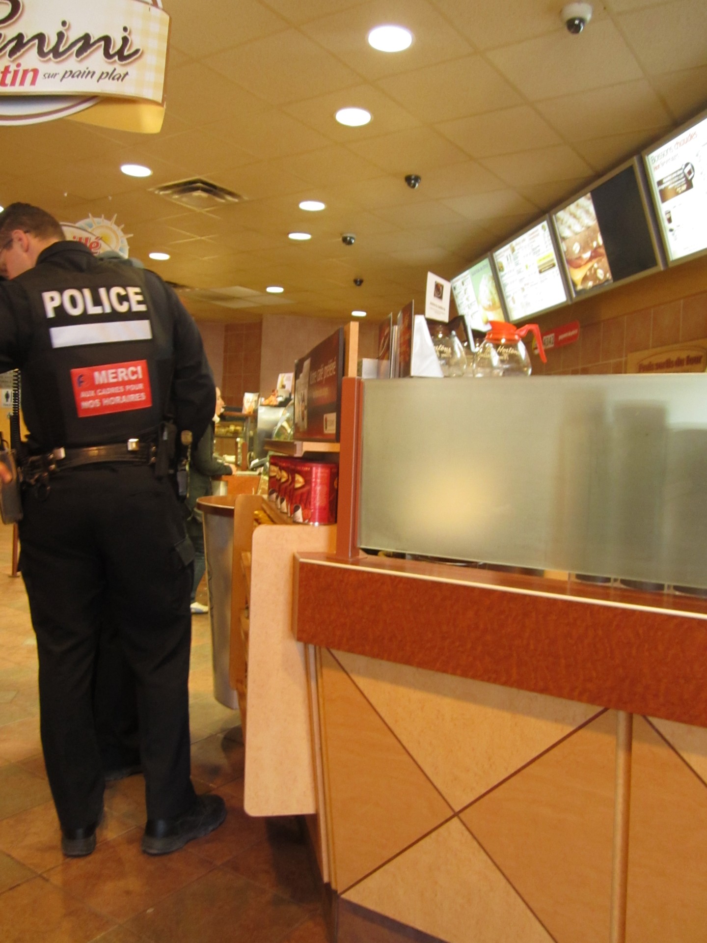 Polizei bei Tim Hortons