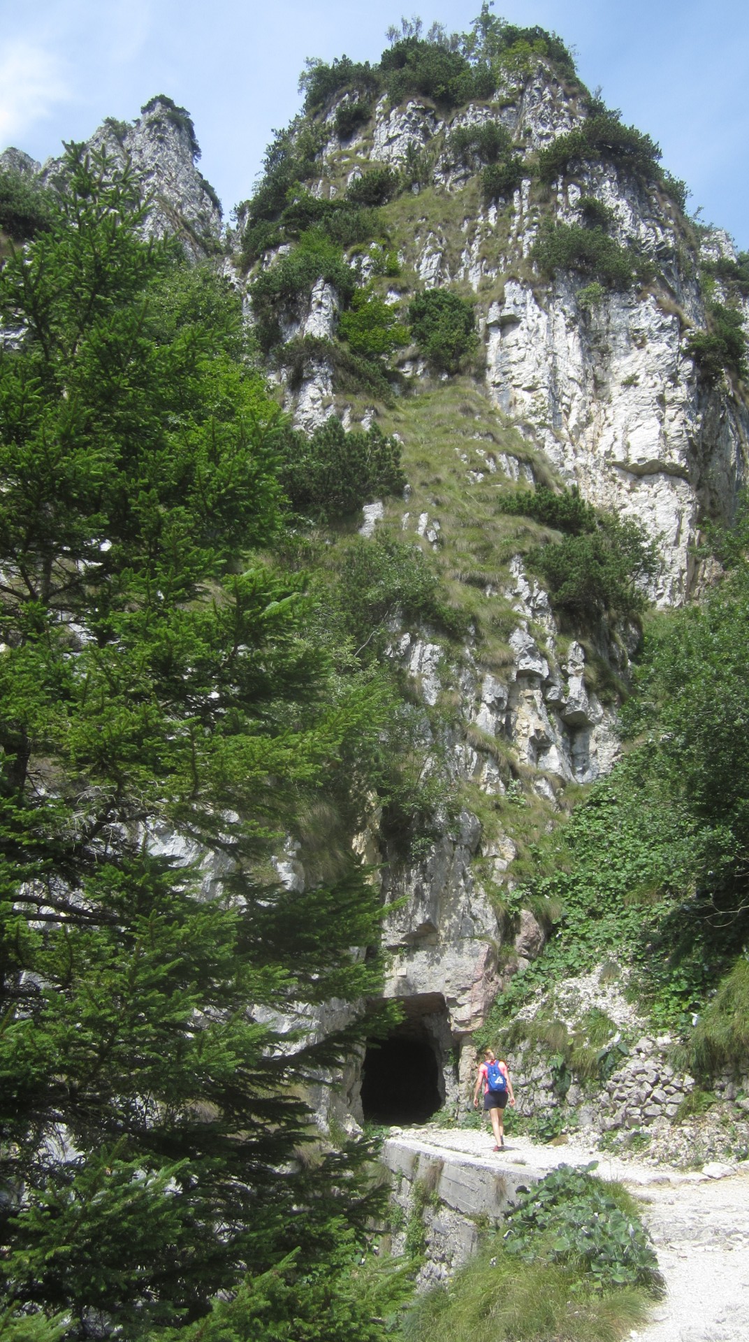 Tunnel